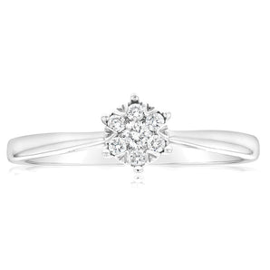 9ct White Gold with 7 Diamonds Cluster Ring
